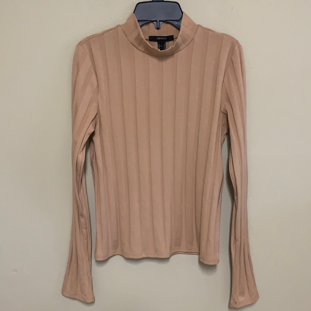 Forever 21 Mock Turtleneck Top. Size Medium